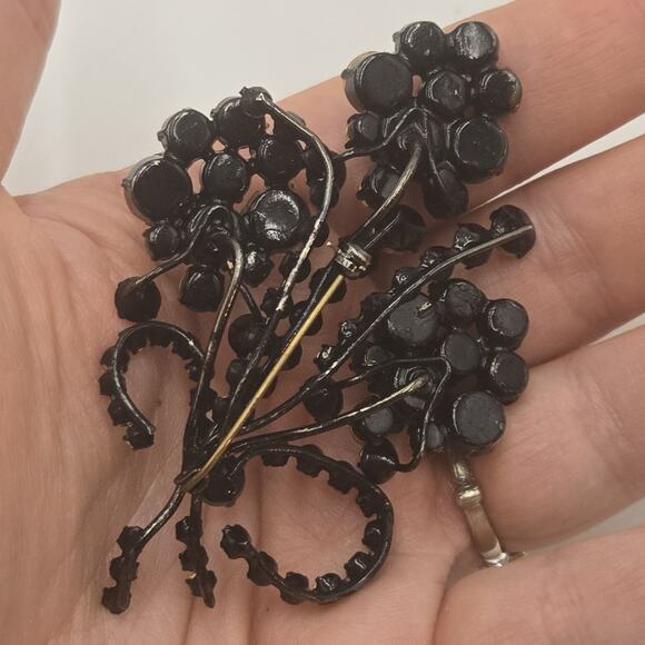 Vintage Huge Very Sparkly Austrian Crystal Clear Flower Spray Brooch Japanned - Picture 5 of 7